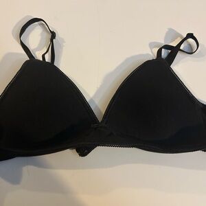 SO Black Triangle wire free Bra - size 38A